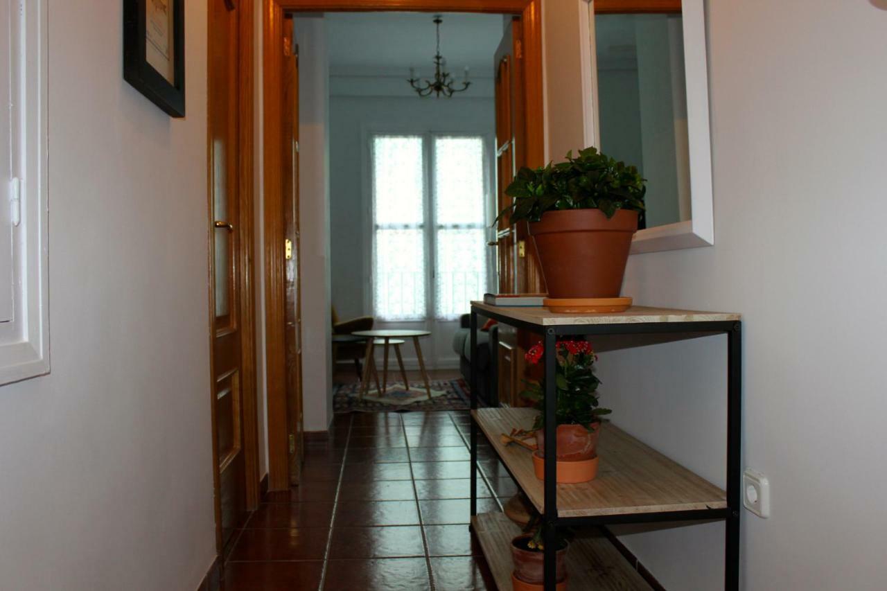 Cozy Hall Apartment Alicante